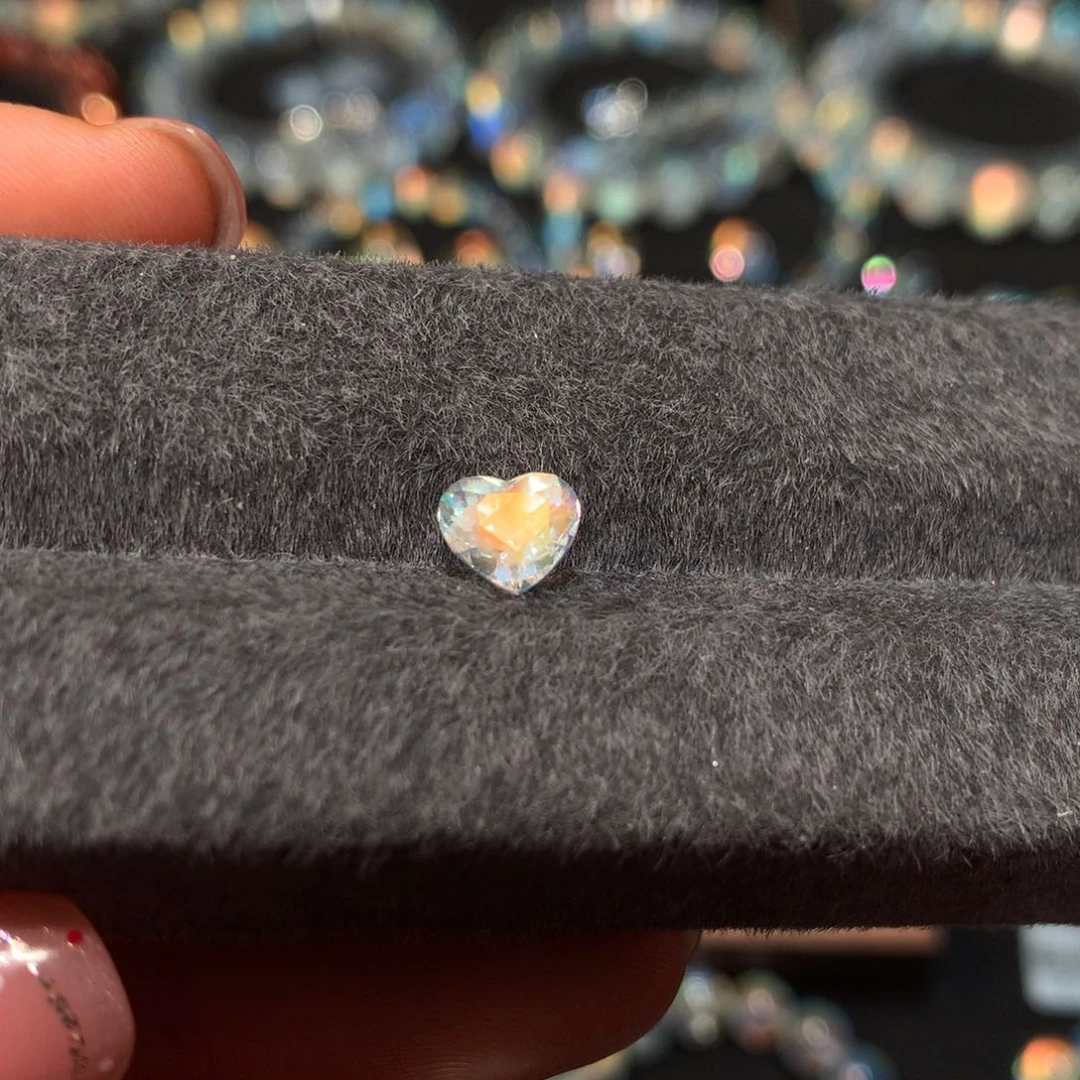 未镶嵌裸石月光石笙*