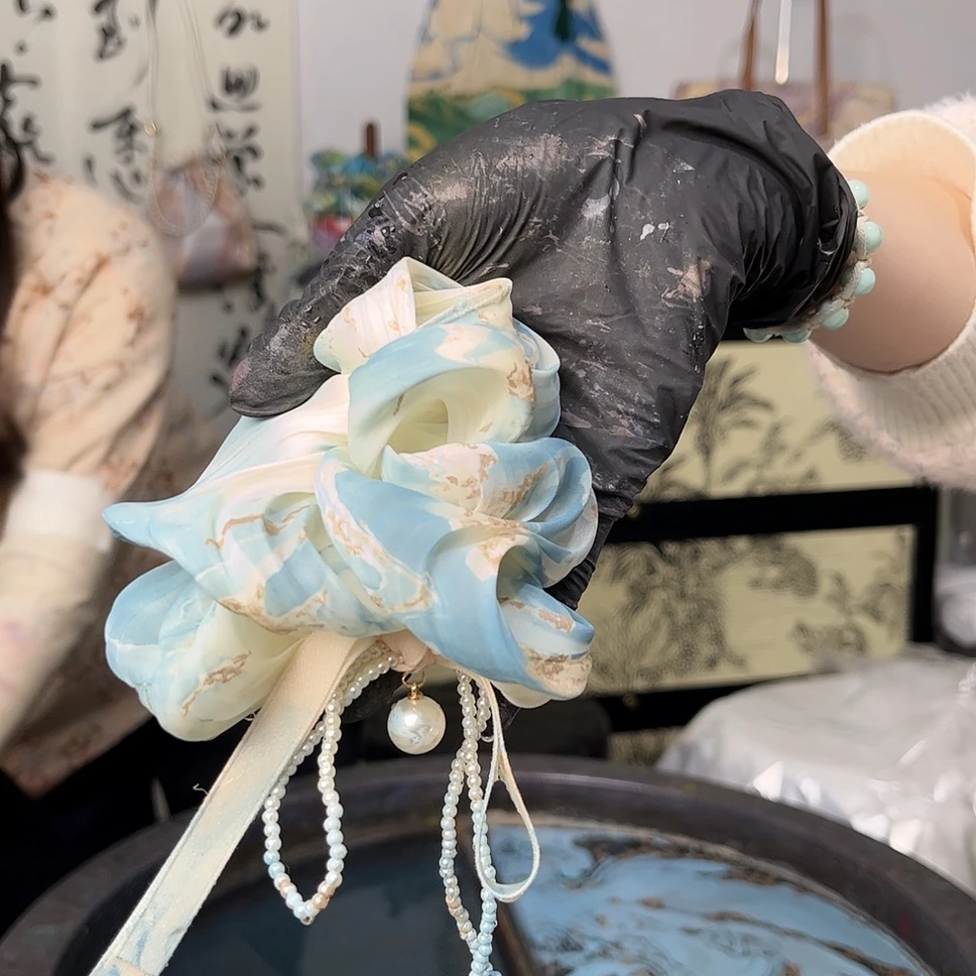 布艺非金属418泡芙发圈雪落色