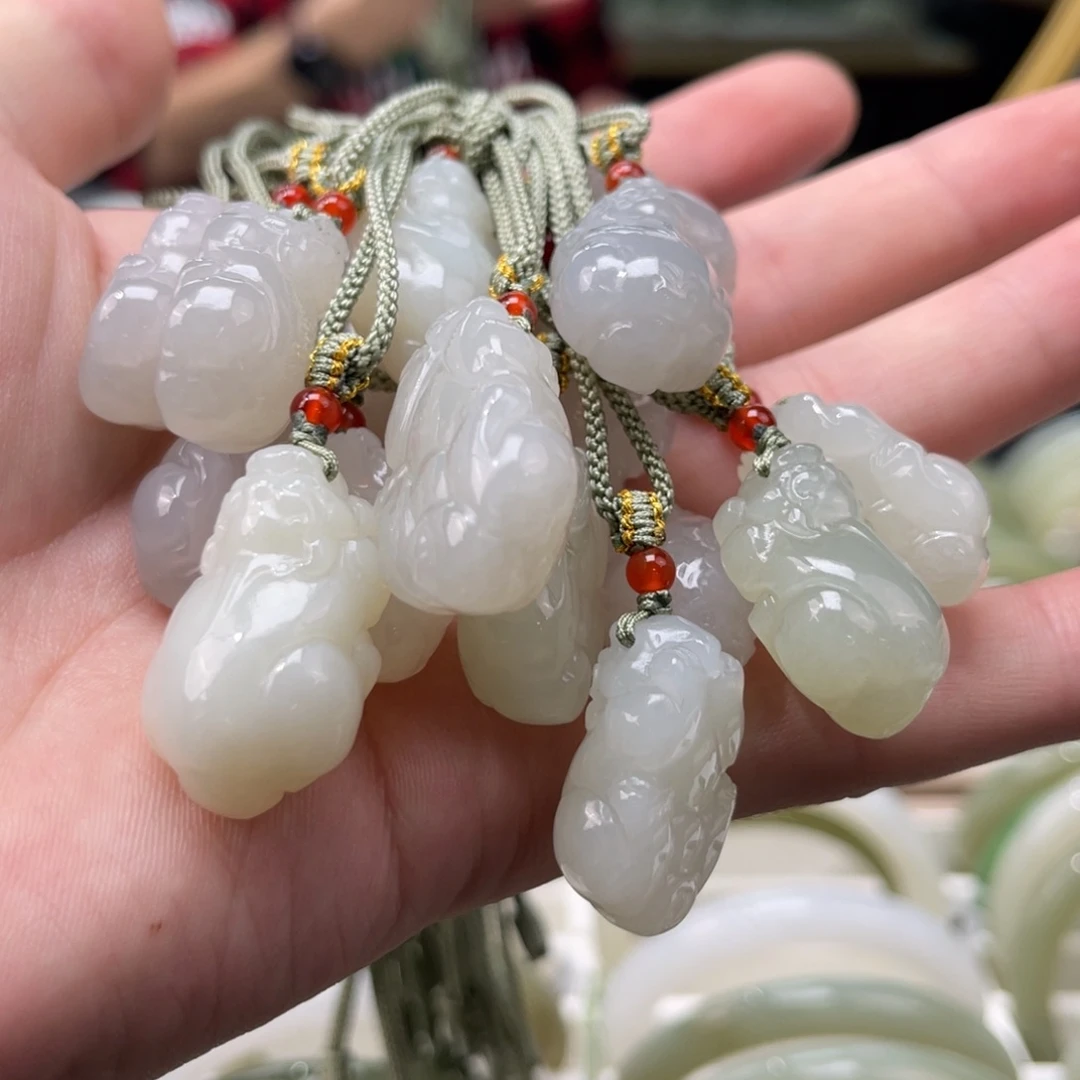 和田玉手镯未镶嵌多样性发货 拍一发一