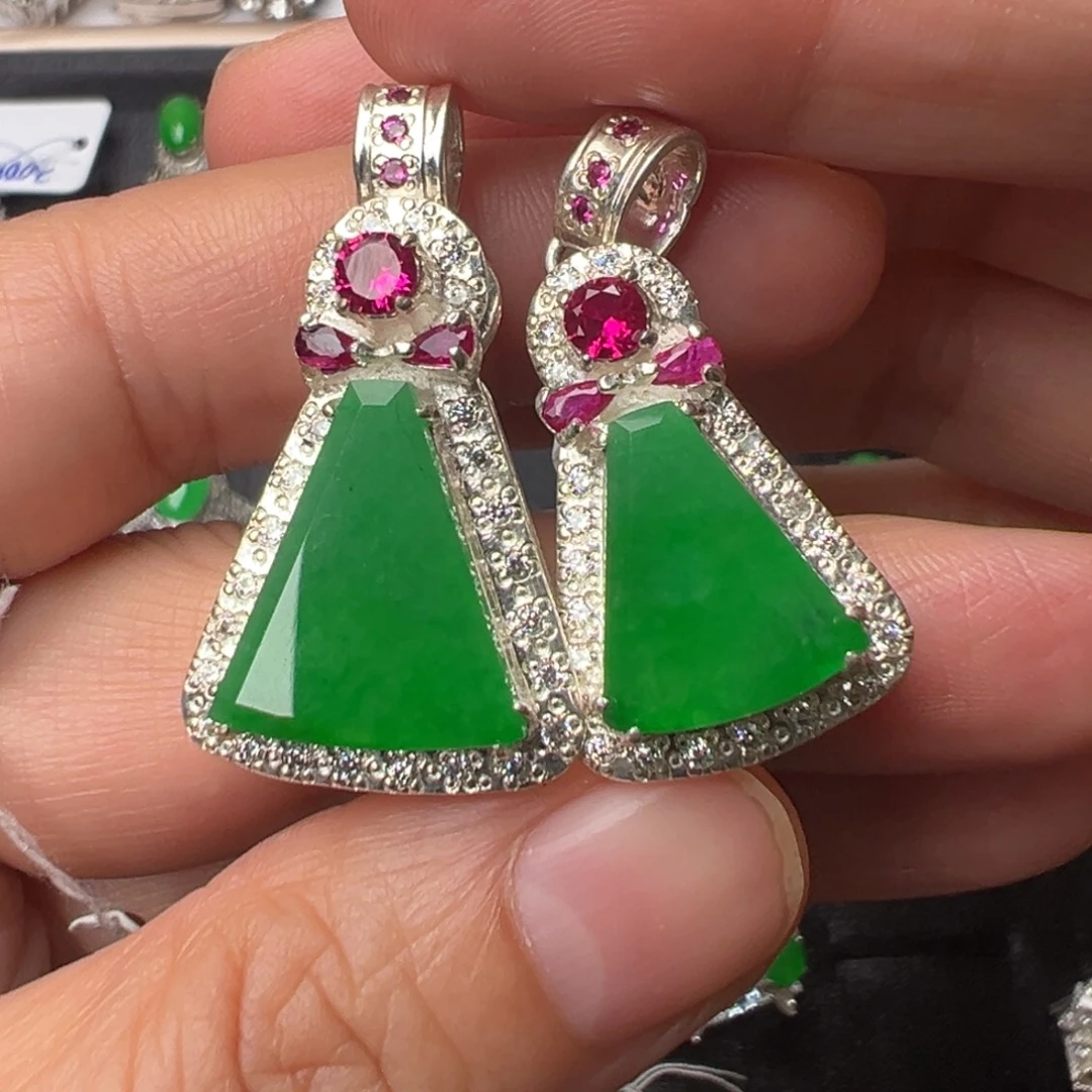 定制翡翠未镶嵌翡翠