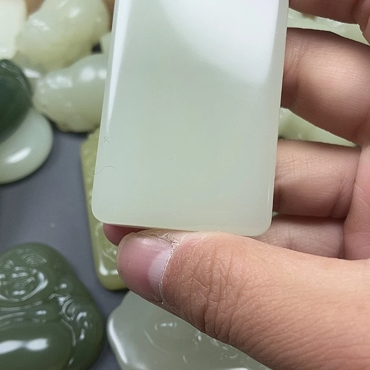 *****和田玉（青白玉）未镶嵌颈饰