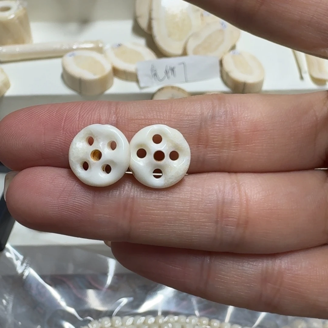 琉璃/树脂/塑料类五眼六通