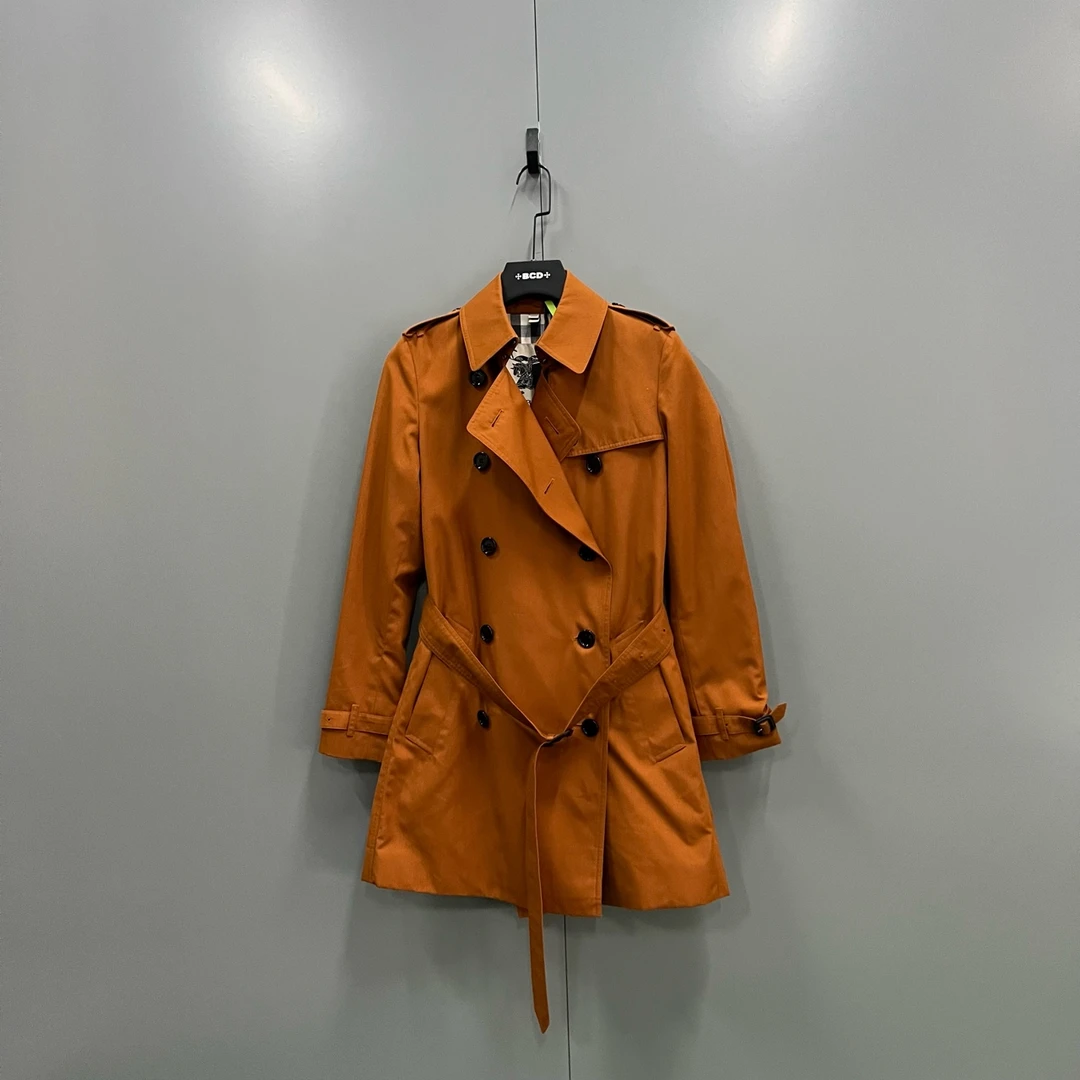 99新 BURBERRY/博柏利 t6纯色双排扣风衣外套 40码604653