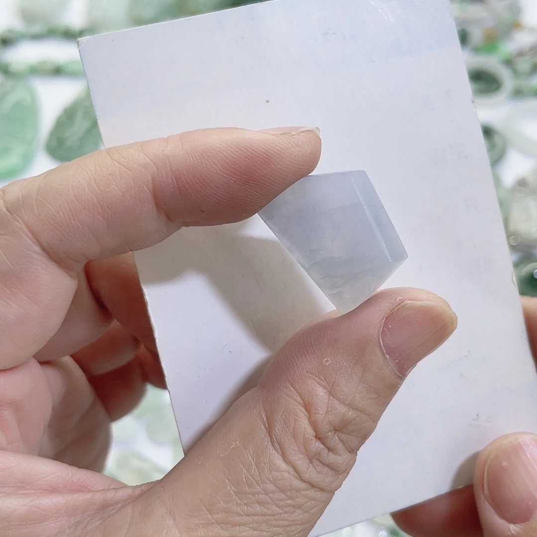 翡翠未镶嵌颈饰嘤****g吊坠