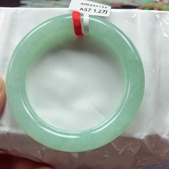 翡翠未镶嵌手镯天然缅甸A货翡翠