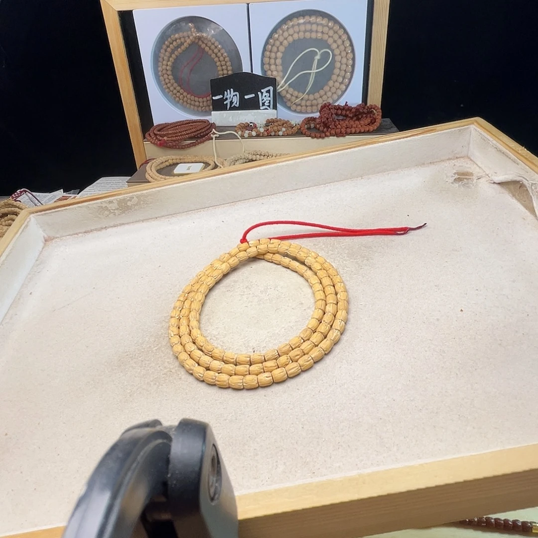 黄***昊柏香籽/百香籽吊坠