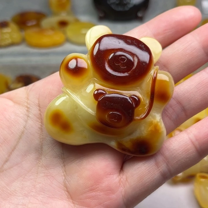 琥珀颈饰未镶嵌琥珀蜜蜡