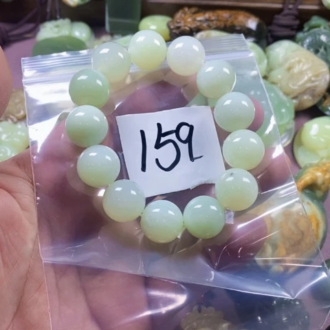 未镶嵌蛇纹石玉手链