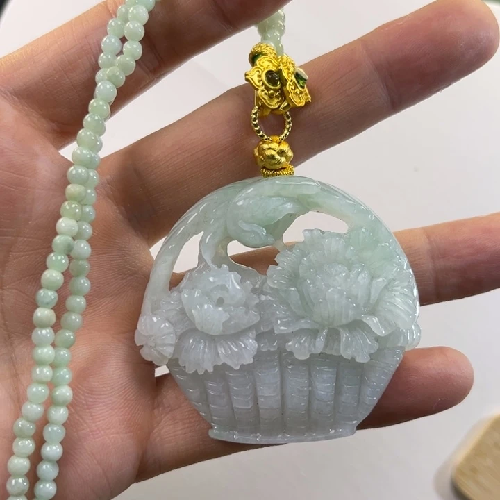 翡翠吊坠(赠链)未镶嵌代编织