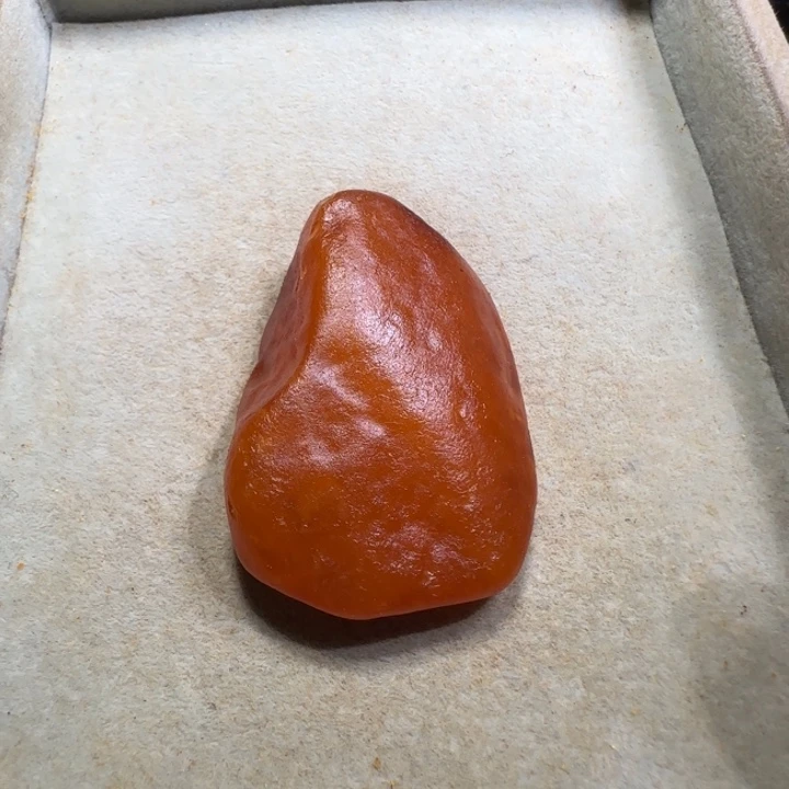 定制琥珀未镶嵌M****专属定制