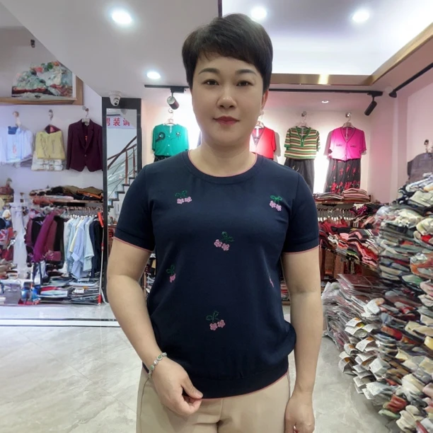 【活动款】2025夏季新款25615时尚百搭简约上衣