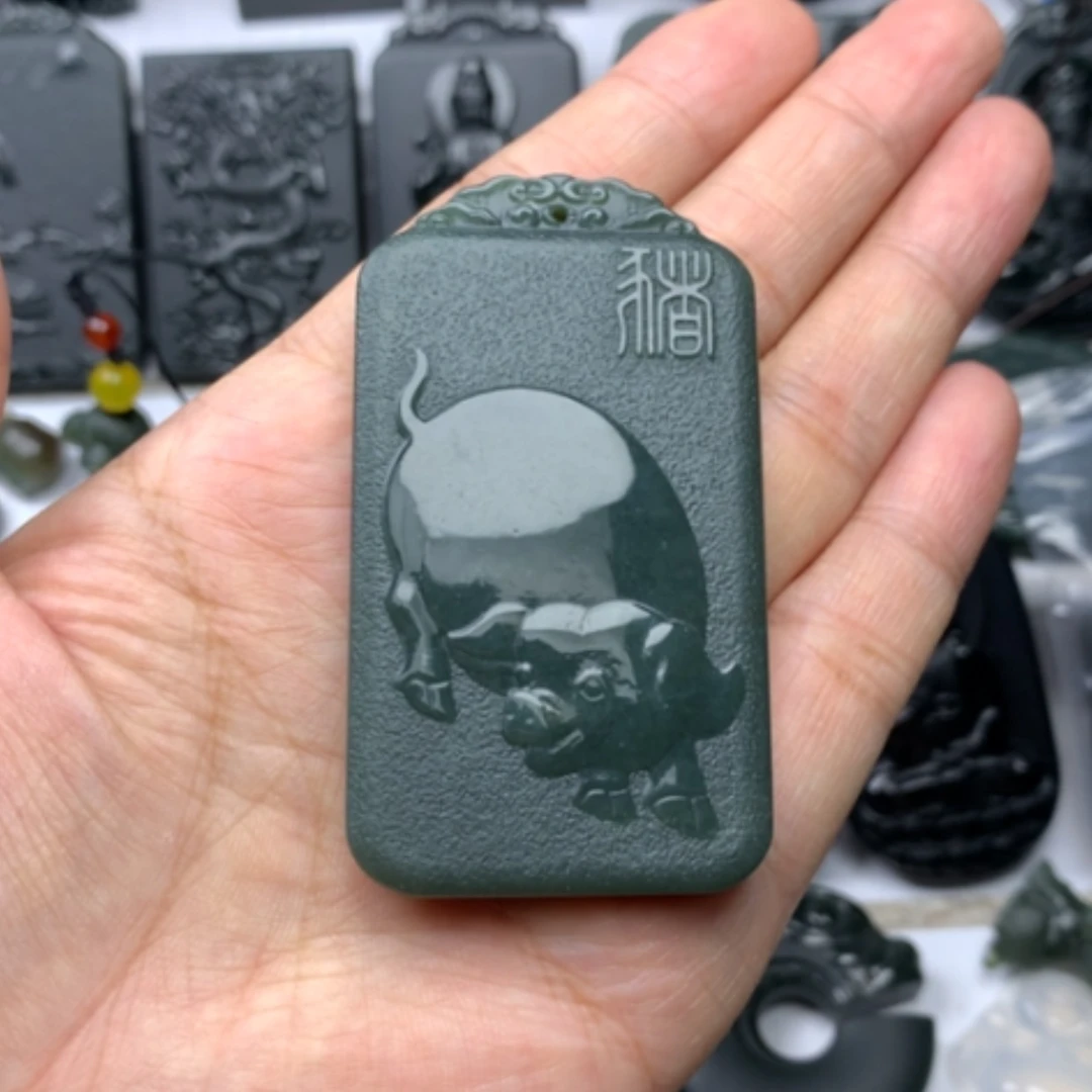 【闪购商品】颈饰未镶嵌和田玉双面雕刻