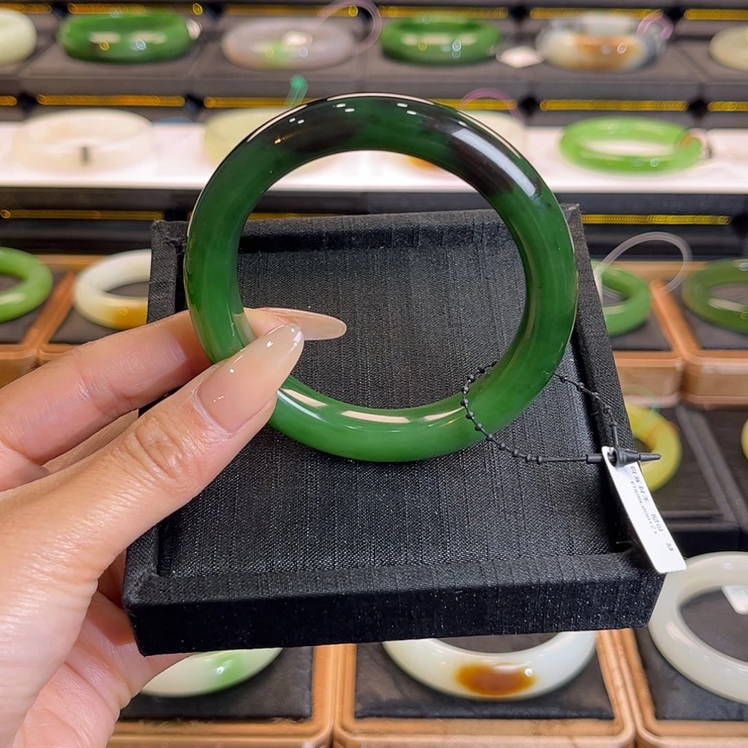 和田玉未镶嵌手镯54 55