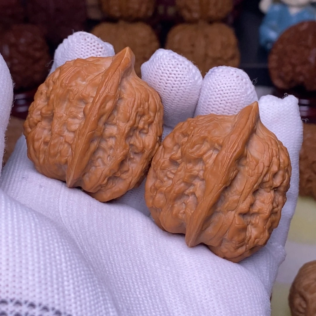 吊坠文玩核桃33 赤龙鸡心