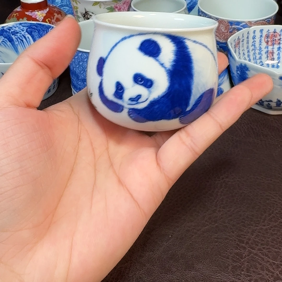 现代景德镇陶瓷杯