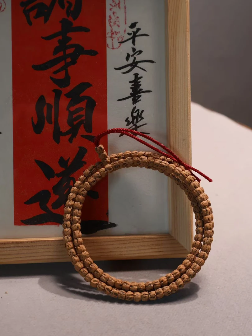 【瑾轩】热振红油多棱微脏款，尺寸6mm+，柏香籽念珠108