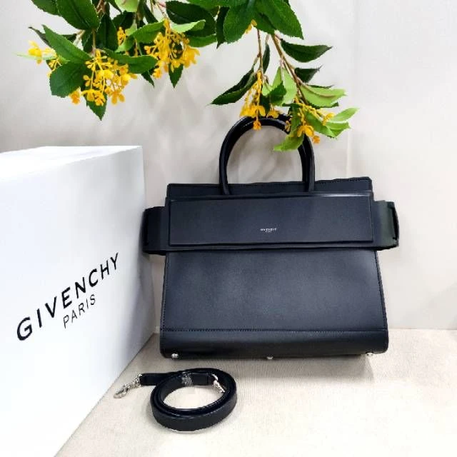 95新/纪梵希/C14034784743/[251028TA0001]