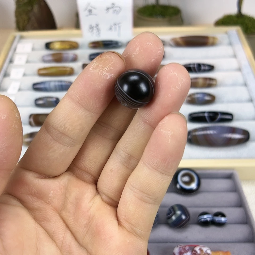 滂***沱玛瑙/玉髓未镶嵌颈饰