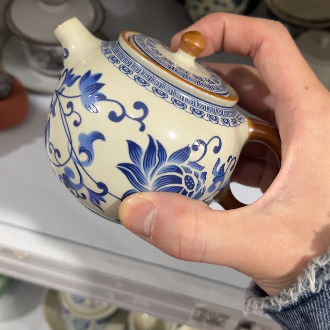 陶瓷等行业的生产和销售企业提供