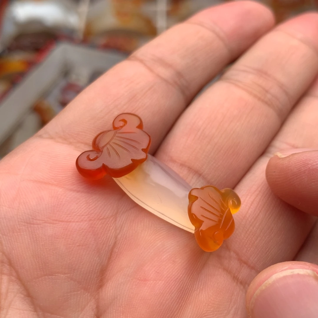 玛瑙/玉髓未镶嵌吊坠
