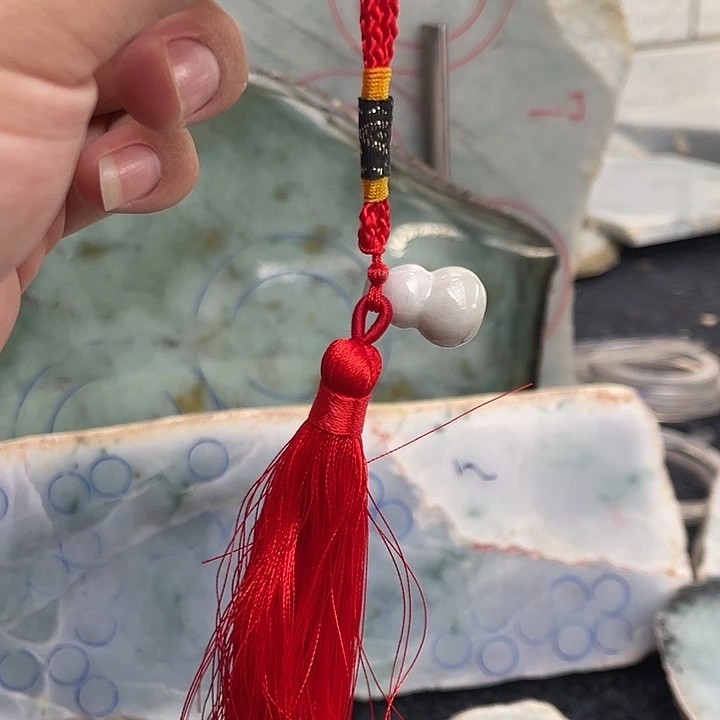 定制翡翠未镶嵌手镯定制