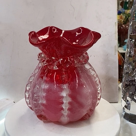 琉璃花瓶高17厘米口径6厘米