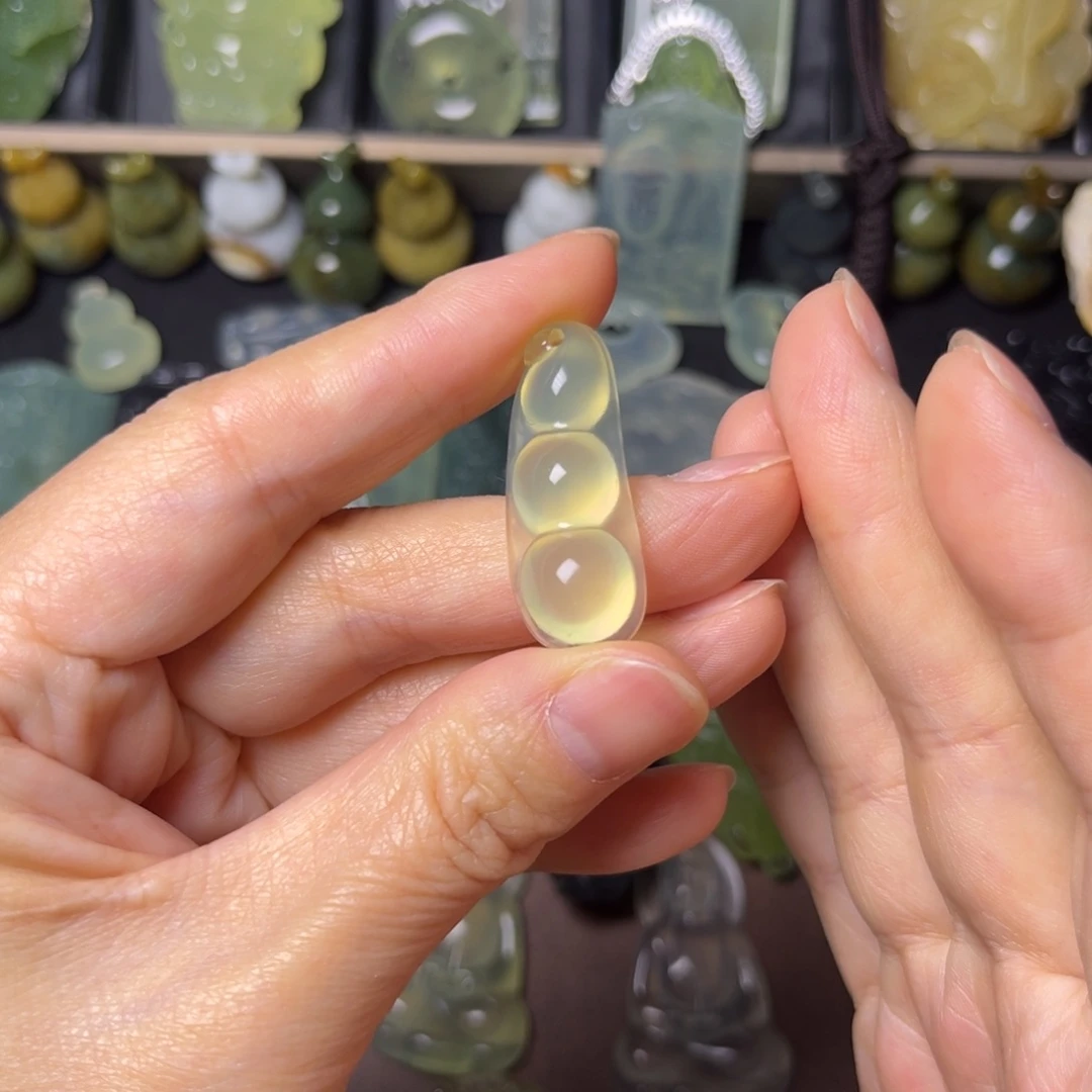 蛇纹石玉未镶嵌吊坠(不含链)