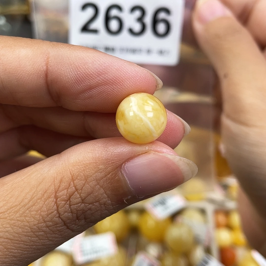 琥珀未镶嵌珠宝奇石11
