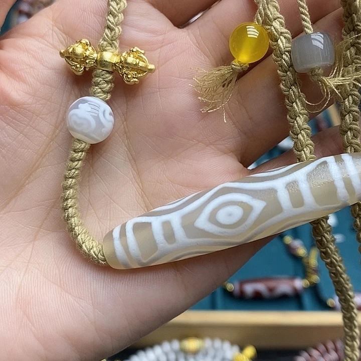 玛瑙/玉髓合金颈饰