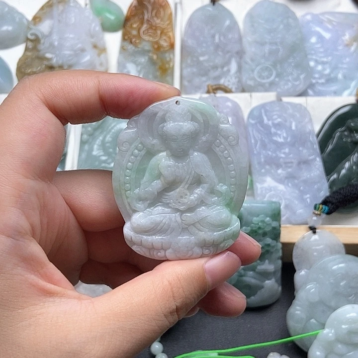 翡翠未镶嵌颈饰翡翠