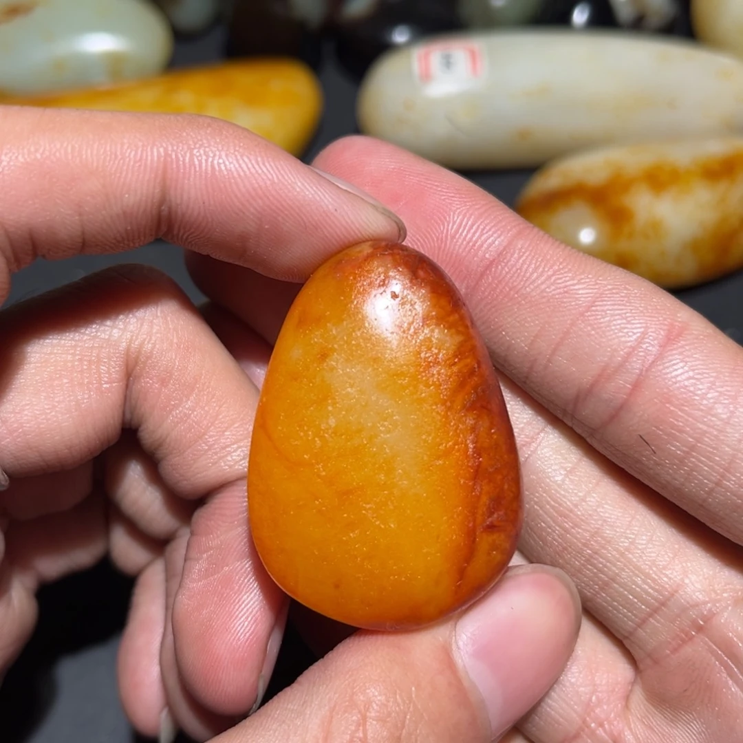 和田玉未镶嵌珠宝奇石