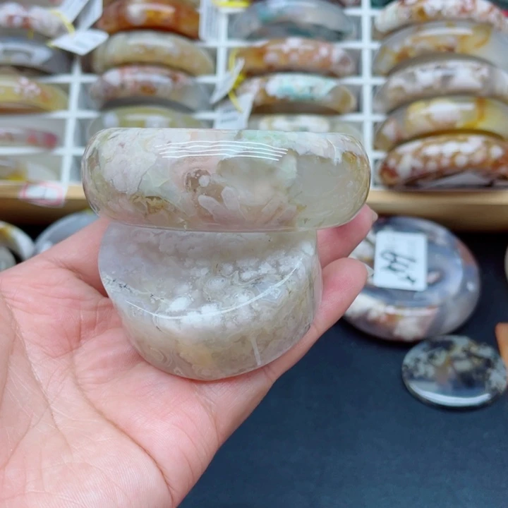 玛瑙/玉髓未镶嵌手镯58.7