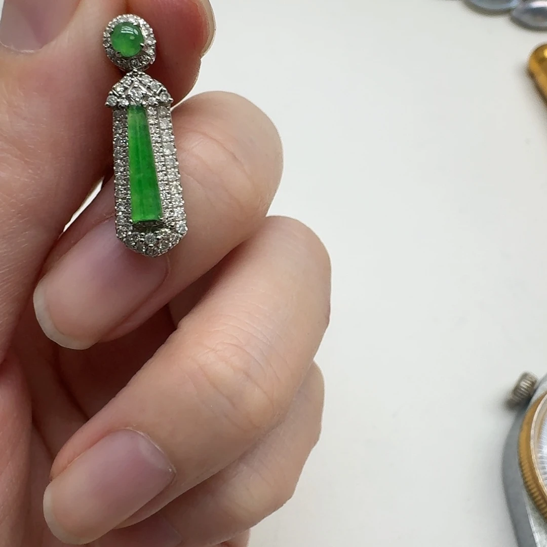 钻石未镶嵌颈饰成品