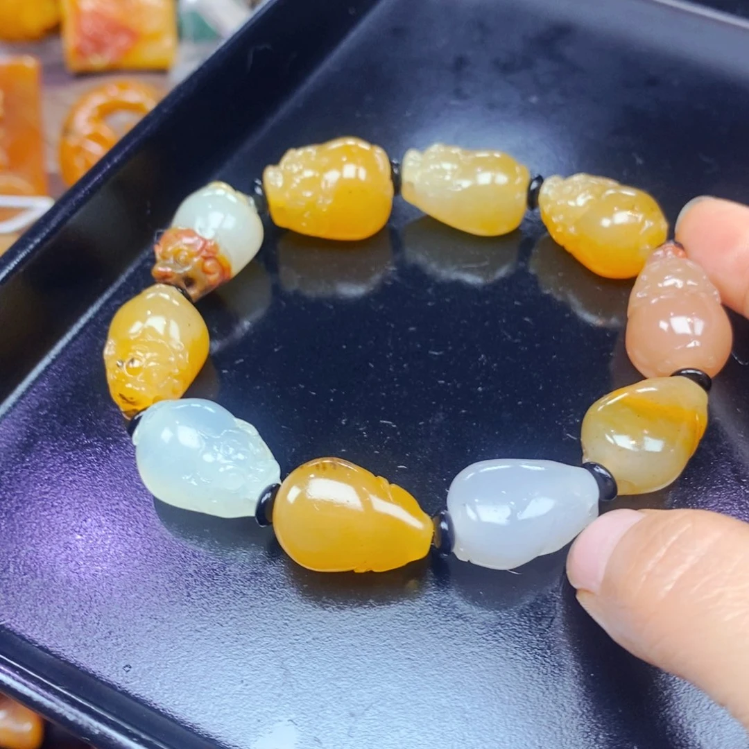 未镶嵌石英质玉（黄龙玉）吊坠(不含链)