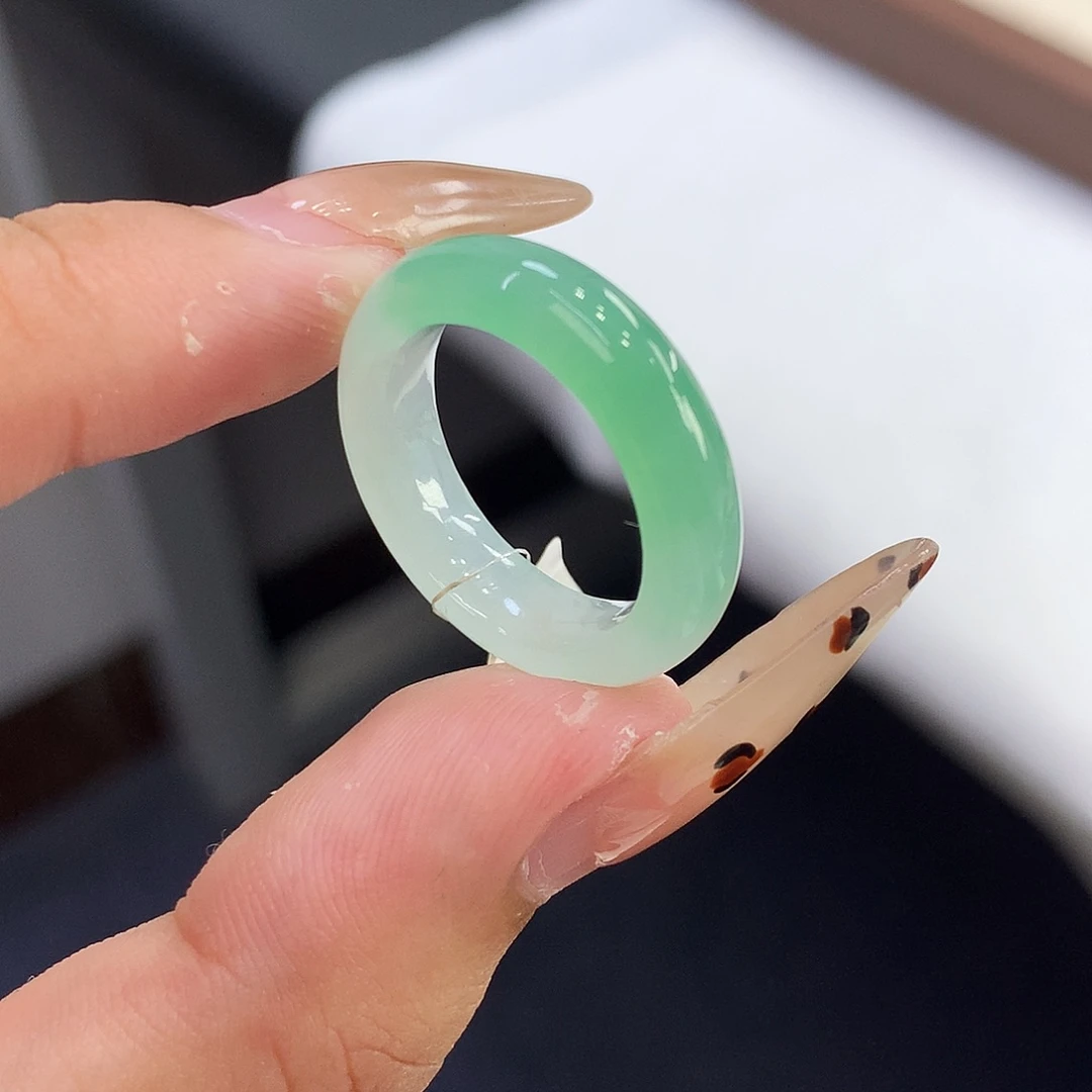 翡翠未镶嵌戒指15号