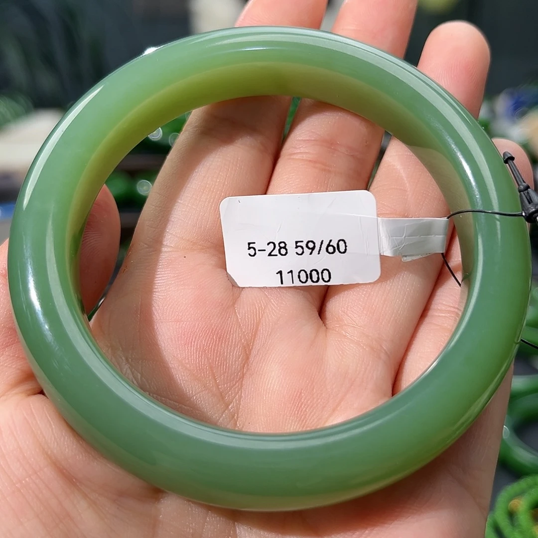 和田玉（碧玉）手镯未镶嵌