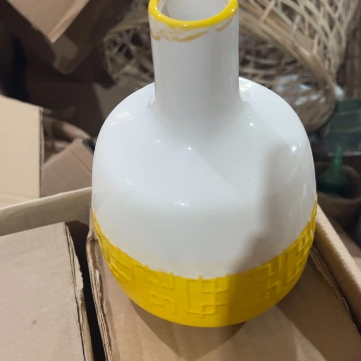 陶瓷花瓶摆件外贸出口（微瑕）