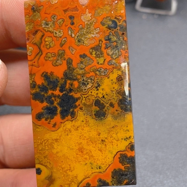 玛瑙/玉髓颈饰未镶嵌菲*