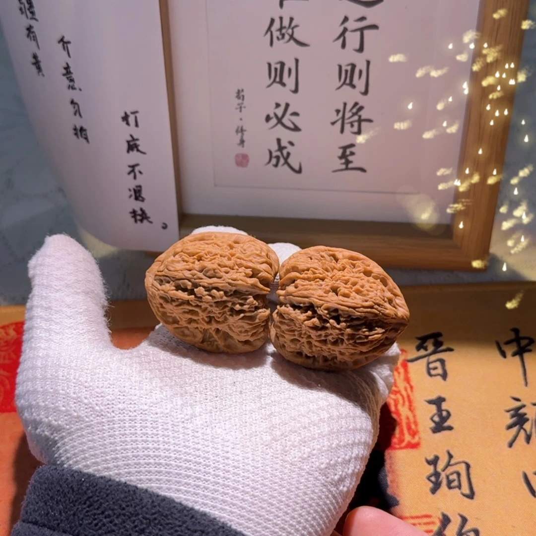 吊坠文玩核桃40三角拉丝高炮南疆石