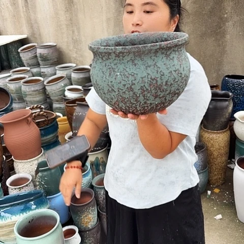 口25高18一个盆子。