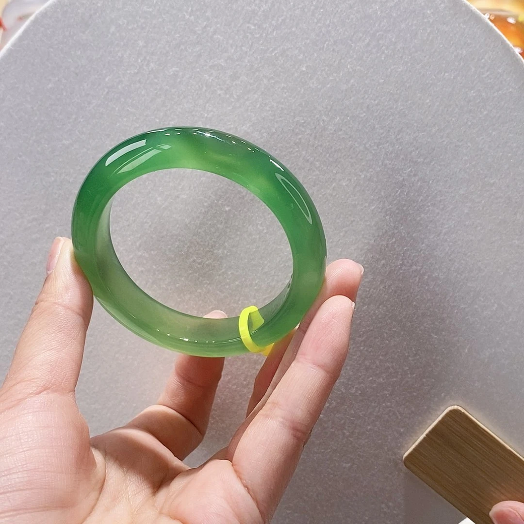 玛瑙/玉髓手镯未镶嵌54.6