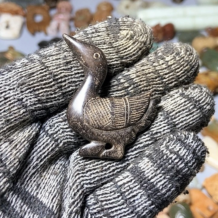 和田玉未镶嵌颈饰115