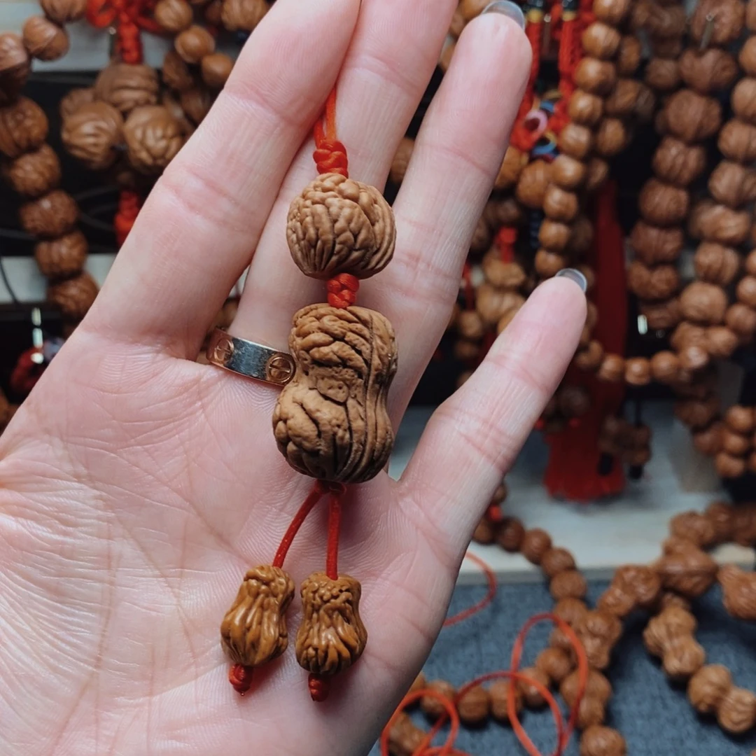 桃核吊坠龙纹桃枭