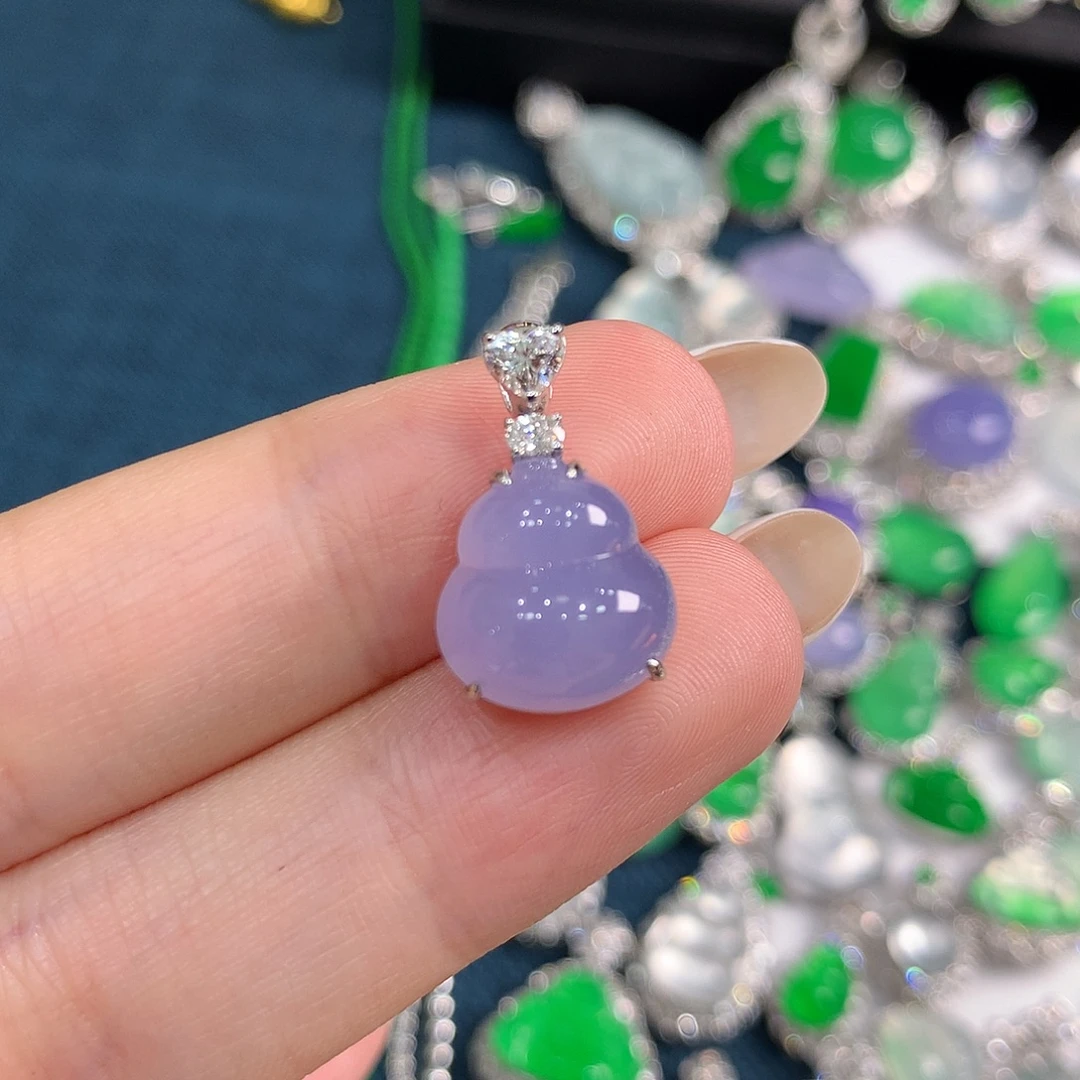 翡翠18K金镶嵌颈饰正冰浓粉紫葫芦 48小时鉴赏期