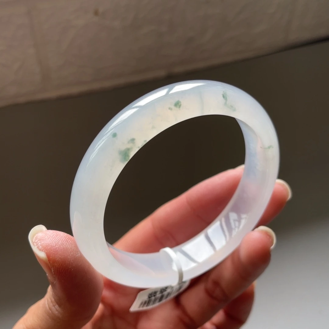 翡翠手镯未镶嵌59.7圈三天鉴赏期