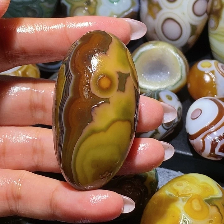 玛瑙/玉髓未镶嵌珠宝奇石61