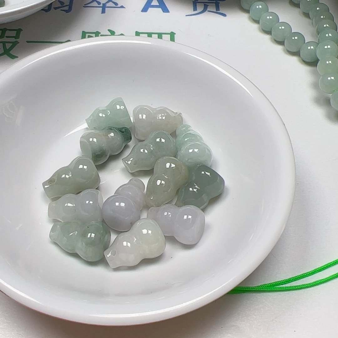 【闪购商品】翡翠手链未镶嵌我****4