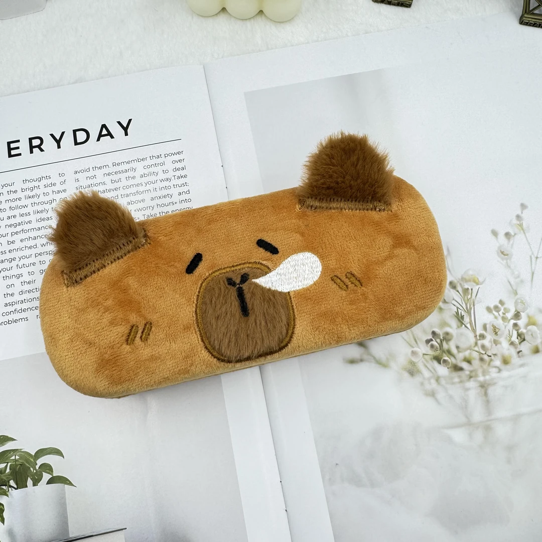 学生可爱卡通卡皮巴拉毛绒大容量眼镜盒水豚收纳文具盒儿童眼镜盒