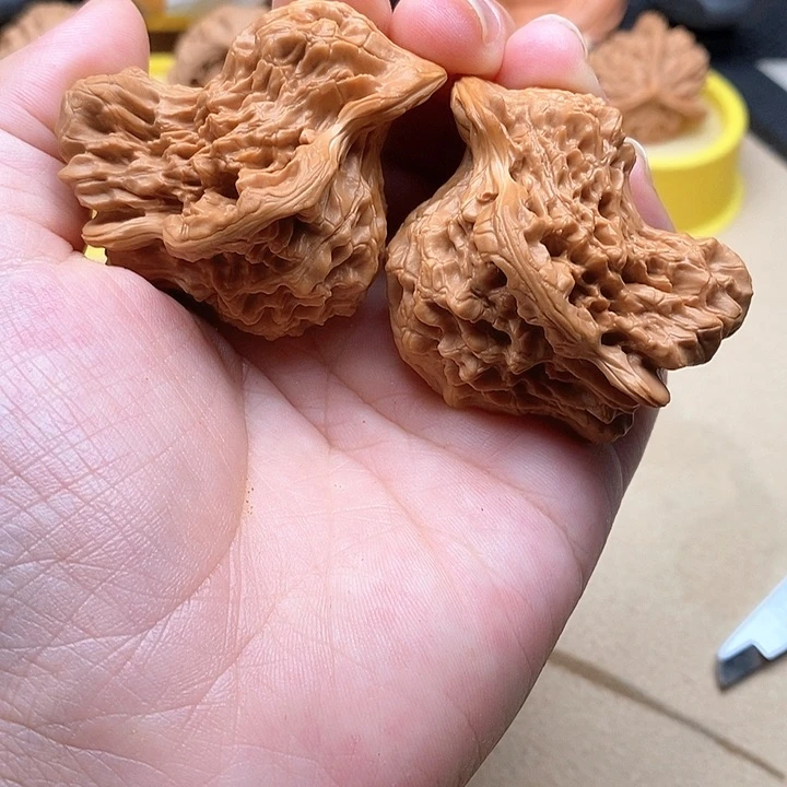 文玩核桃吊坠爱***中文玩核桃