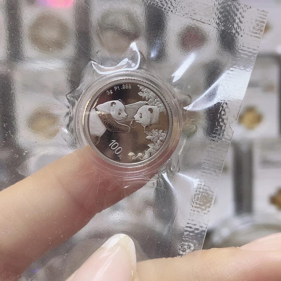 纯铂23年铂金猫3克原盒证